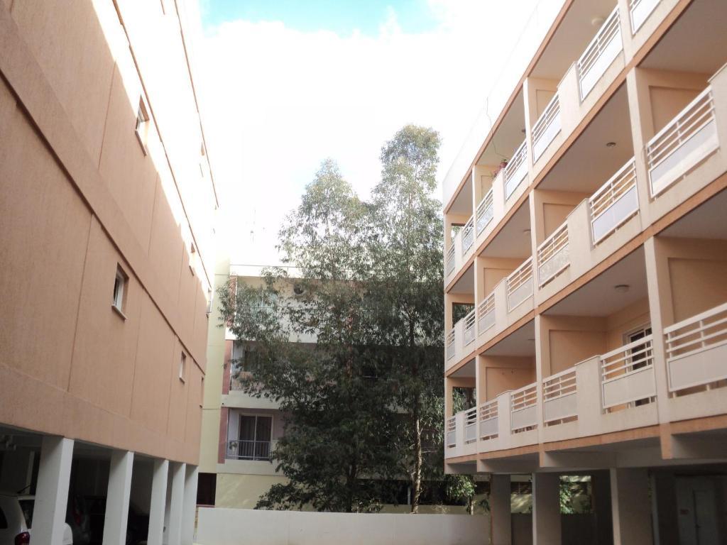 Lykavitos Apartments ニコシア エクステリア 写真
